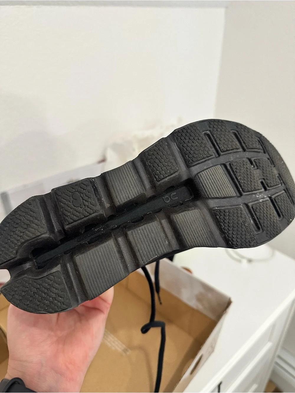 On Running Stratus All-Black Running Shoes